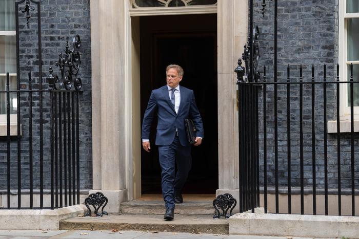 Назван преемник Уоллеса на посту министра обороны Великобритании