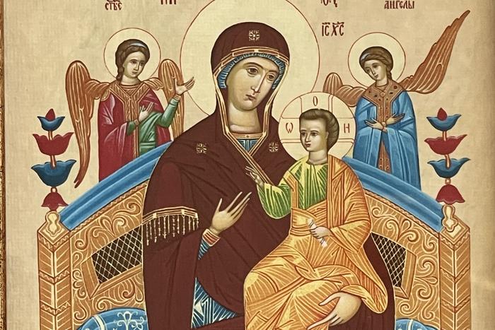 Православные христиане отметили день иконы Божией Матери "Всецарица"