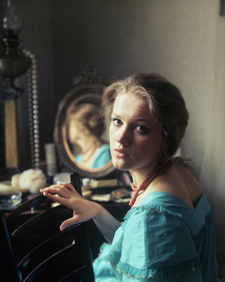 Актриса театра и кино Елена Проклова отмечает 70-летие