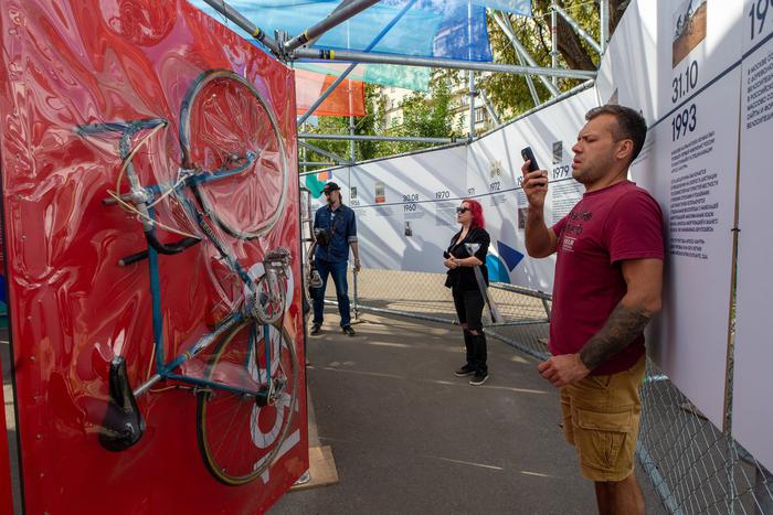 В Москве в тренде велосипеды, собранные из "хлама". Их секреты можно узнать на ретро выставке