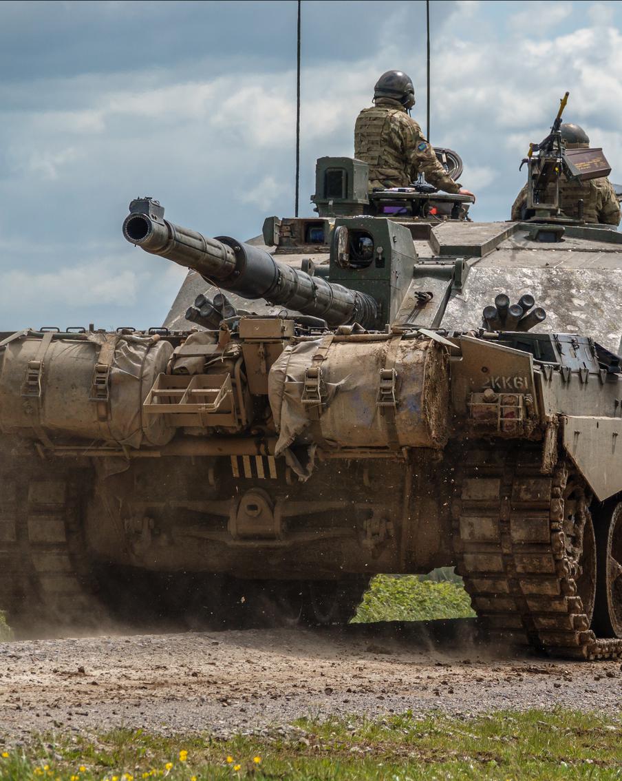 Британия признала уничтожение танка Challenger 2 в зоне спецоперации