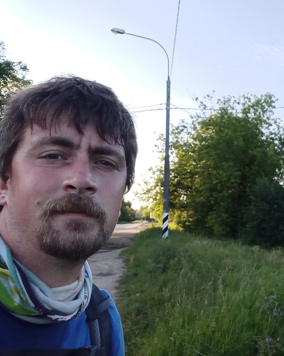 Из Москвы в Санкт-Петербург пешком. В такой поход отправился московский учитель, и шёл он 17 дней