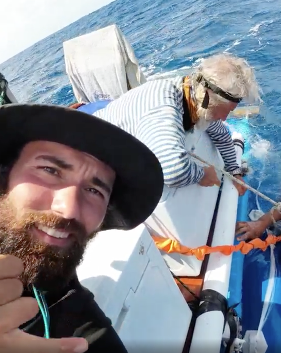 "Дыра – результат нападения куки-каттеров": исповедь капитана судна, атакованного акулами