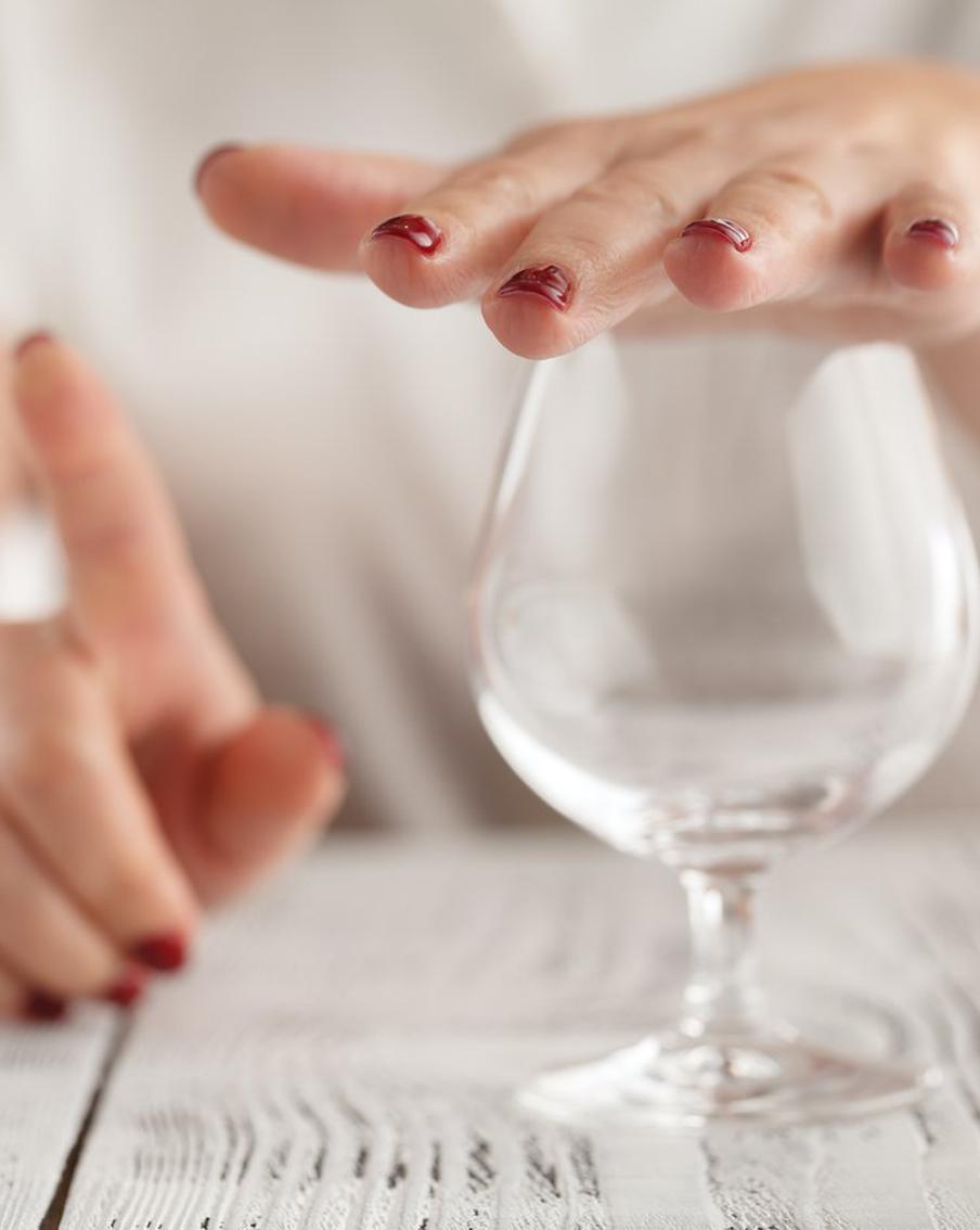 Не пил два месяца – и записал альбом: во Всероссийский день трезвости москвичи рассказали о своих отношениях с алкоголем