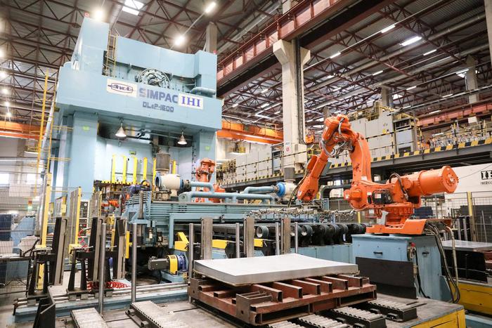 Перегрев, нагрев и охлаждение: Банк России увидел проблемы в домашней экономике