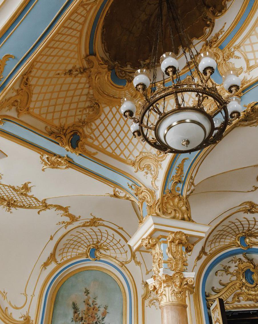 Куда ходили париться Сергей Эйзенштейн и Арнольд Шварценеггер. Сандуновские бани празднуют 215-летие