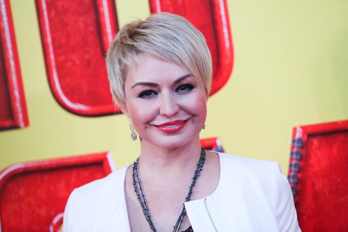 В Мексике показали мумии инопланетян, в которых Катя Лель узнала существ, укравших все её зубы