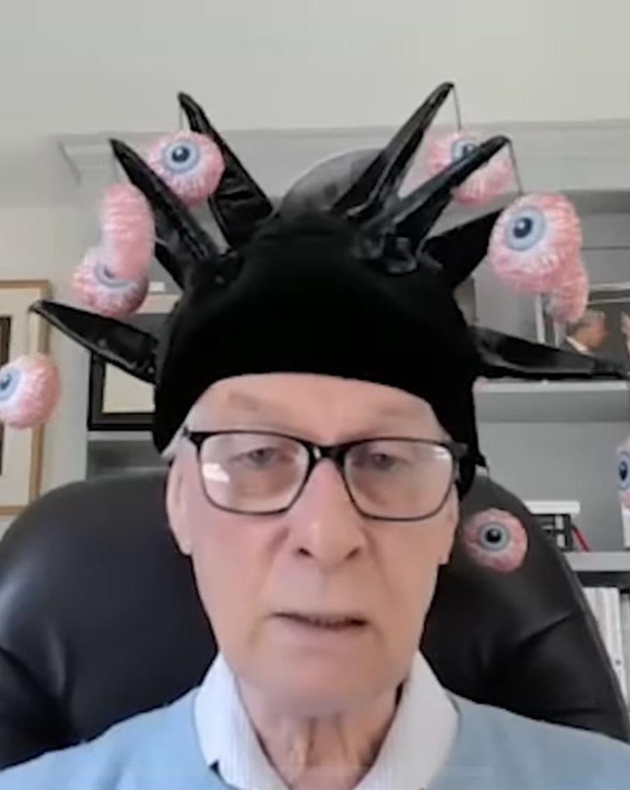 Шнобелевскую премию вручили за изучение облизанных камней, разницы числа волосков в ноздрях и туалета-поликлиники