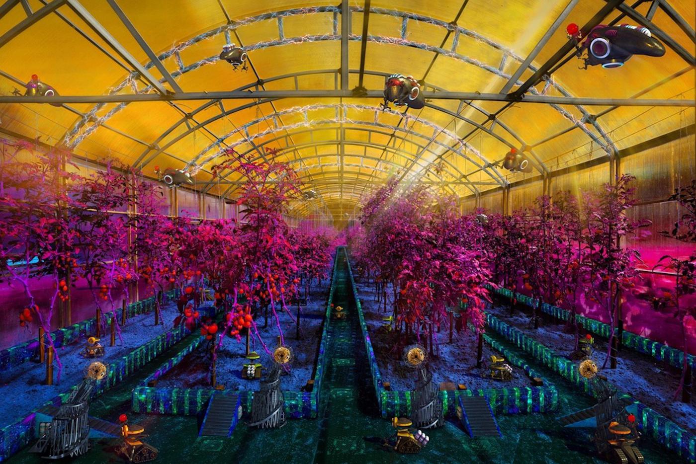 «Райский биокупол». Для многих дорога в будущее – путь к заветному рукотворному раю, но, если задуматься, раю человека необходимы прочные стены, искусственная теплица, которая отделит его от бесконечного рая Вселенной.