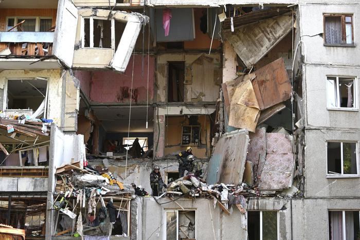 Угроза обрушения в девятиэтажном доме в Балашихе, где взорвался газ, сохраняется