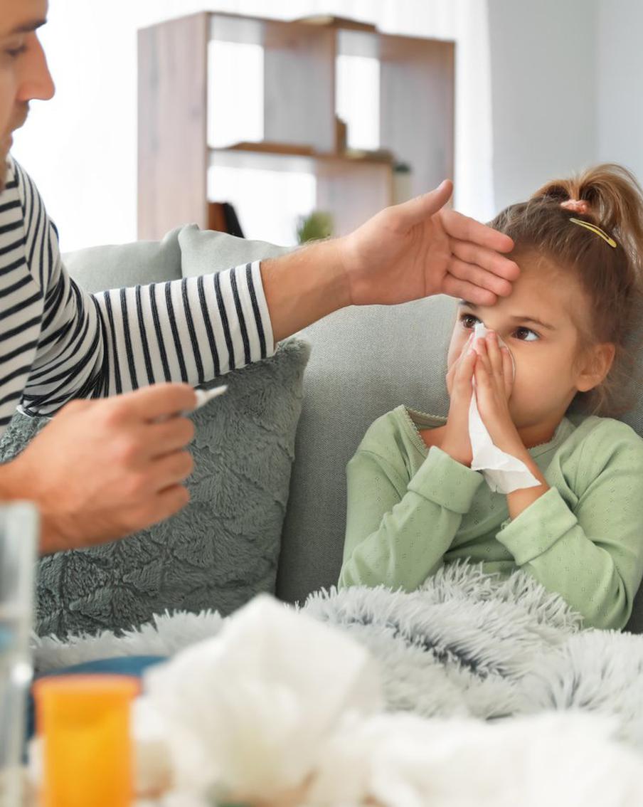 Стоит ли делать ребёнку прививку от гриппа, каждый родитель должен решать самостоятельно
