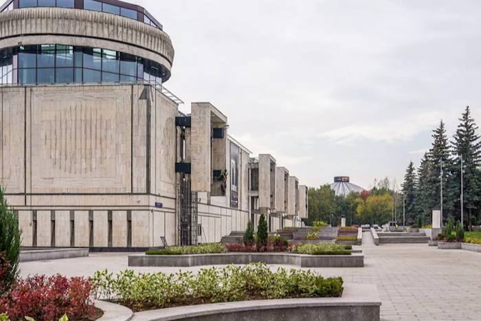 Парк имени 40-летия ВЛКСМ обновили: отреставрировали статуи и фонтаны, создали площадки для занятий спортом