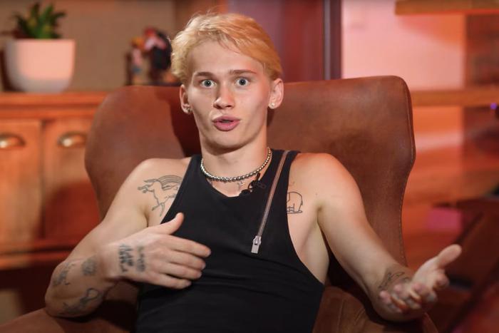 Даня Милохин обратился к россиянам и сказал, что хочет вернуться назад