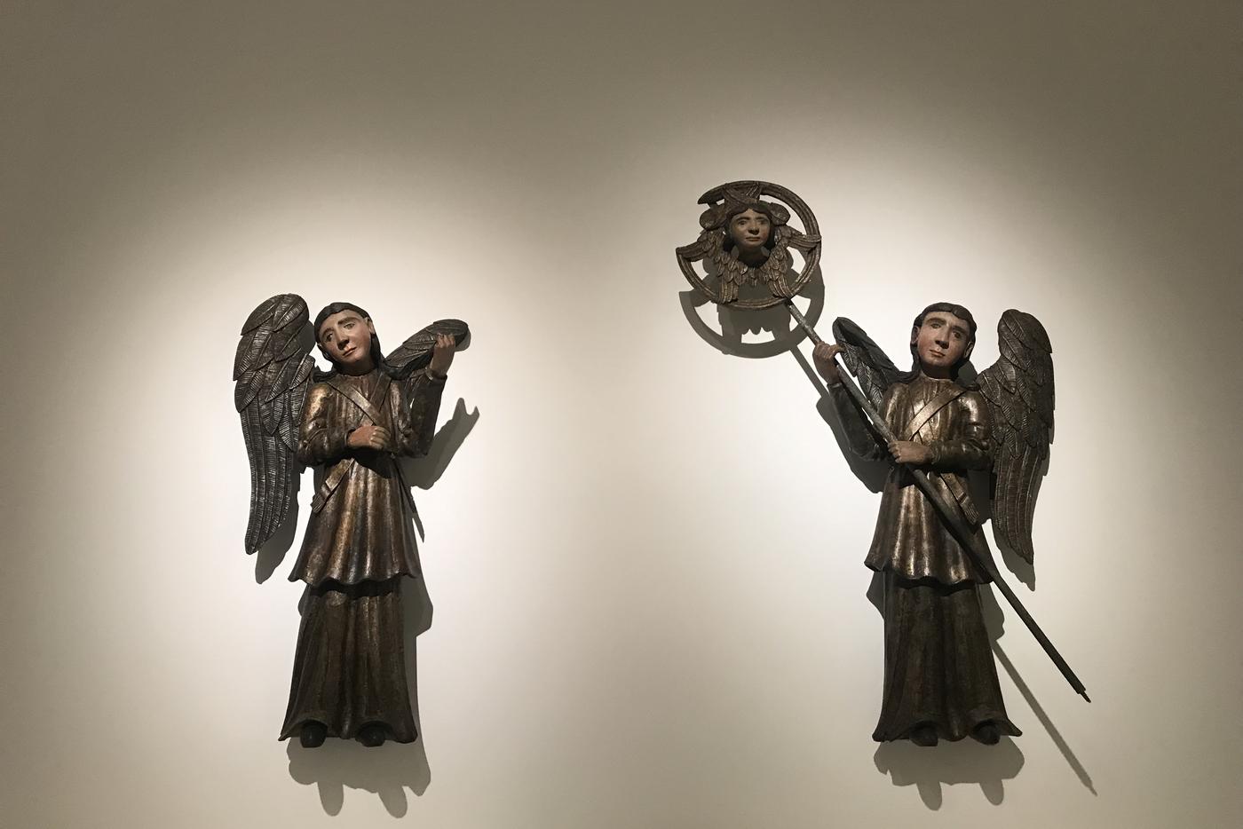 Ангелы с рипидами.  XVIIIвек. Дерево,резьба, левкас, темпера, позолота, серебрение.