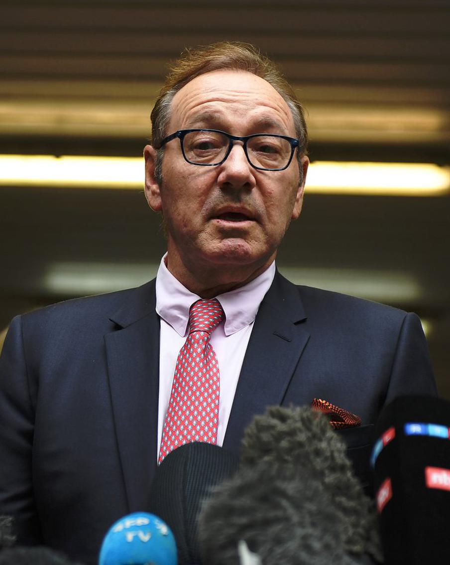 На Кевина Спейси снова подали в суд