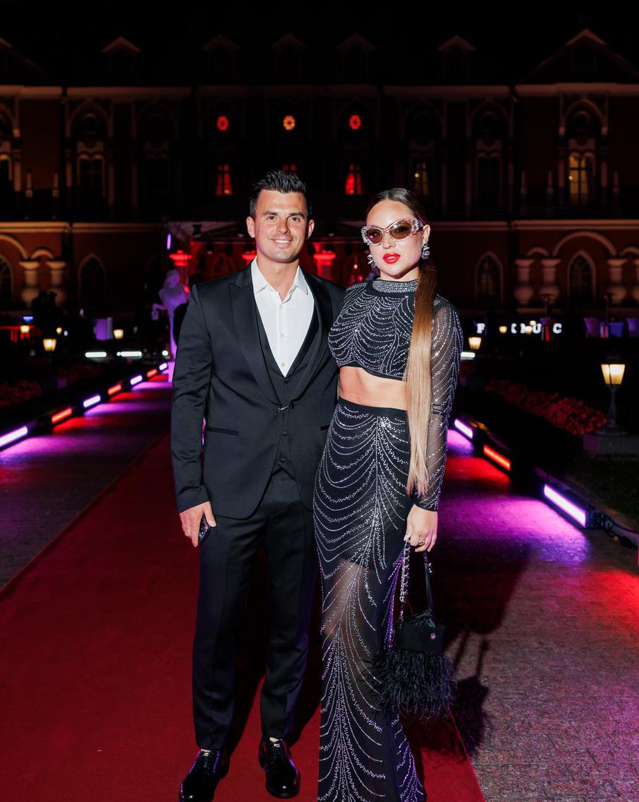 Кирилл Туриченко с женой.