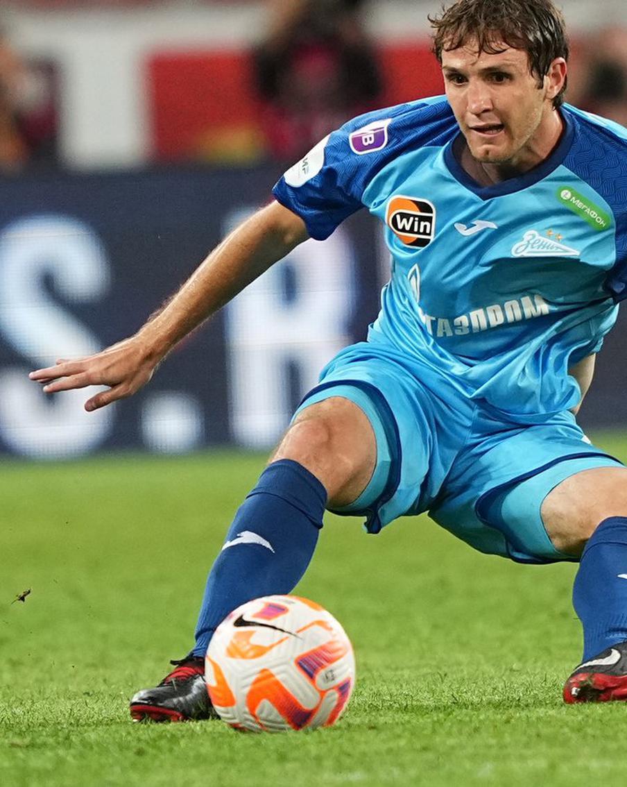 "Зенит" всё дальше от первого места: позади ровно треть чемпионата России по футболу