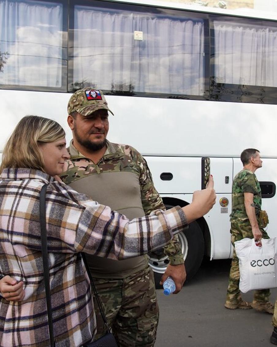 "Нас таких правда много": добровольцы едут на СВО