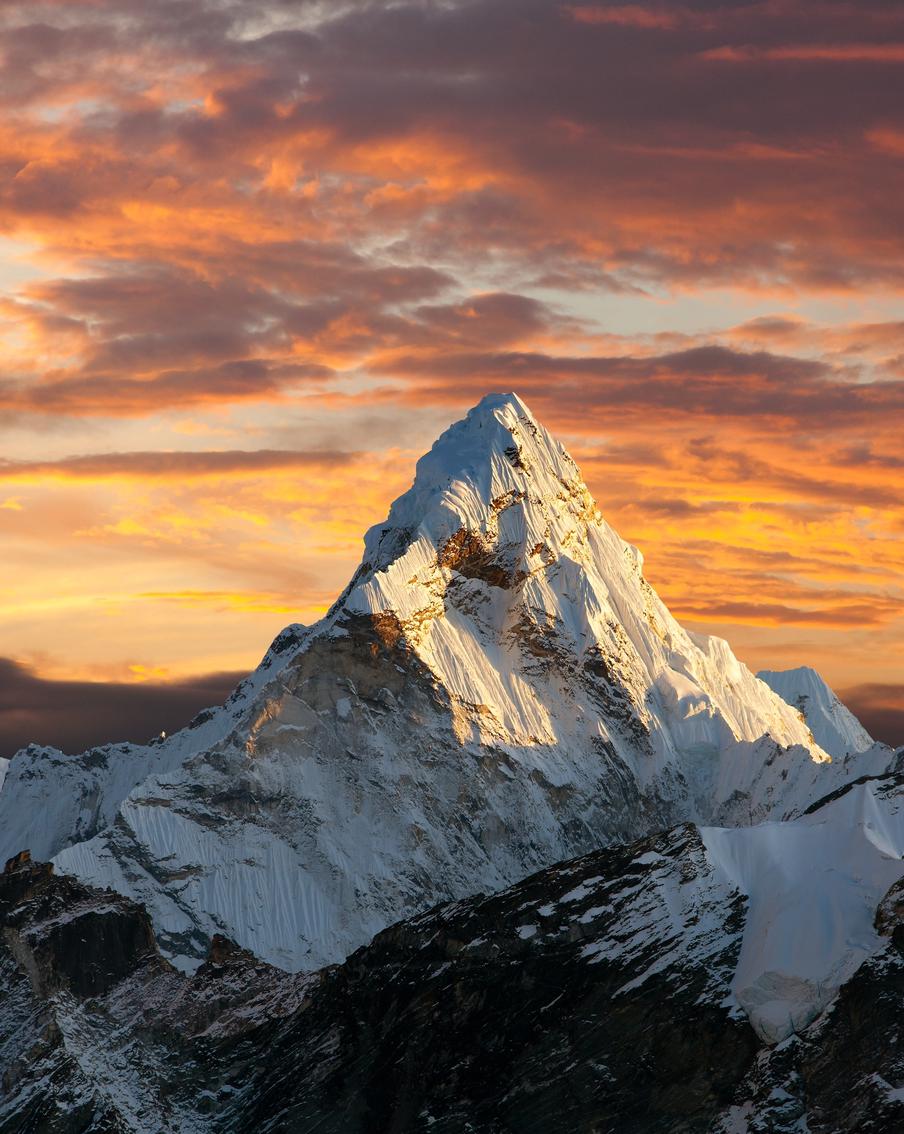 Интернет до небес: Эверест получил устойчивую связь