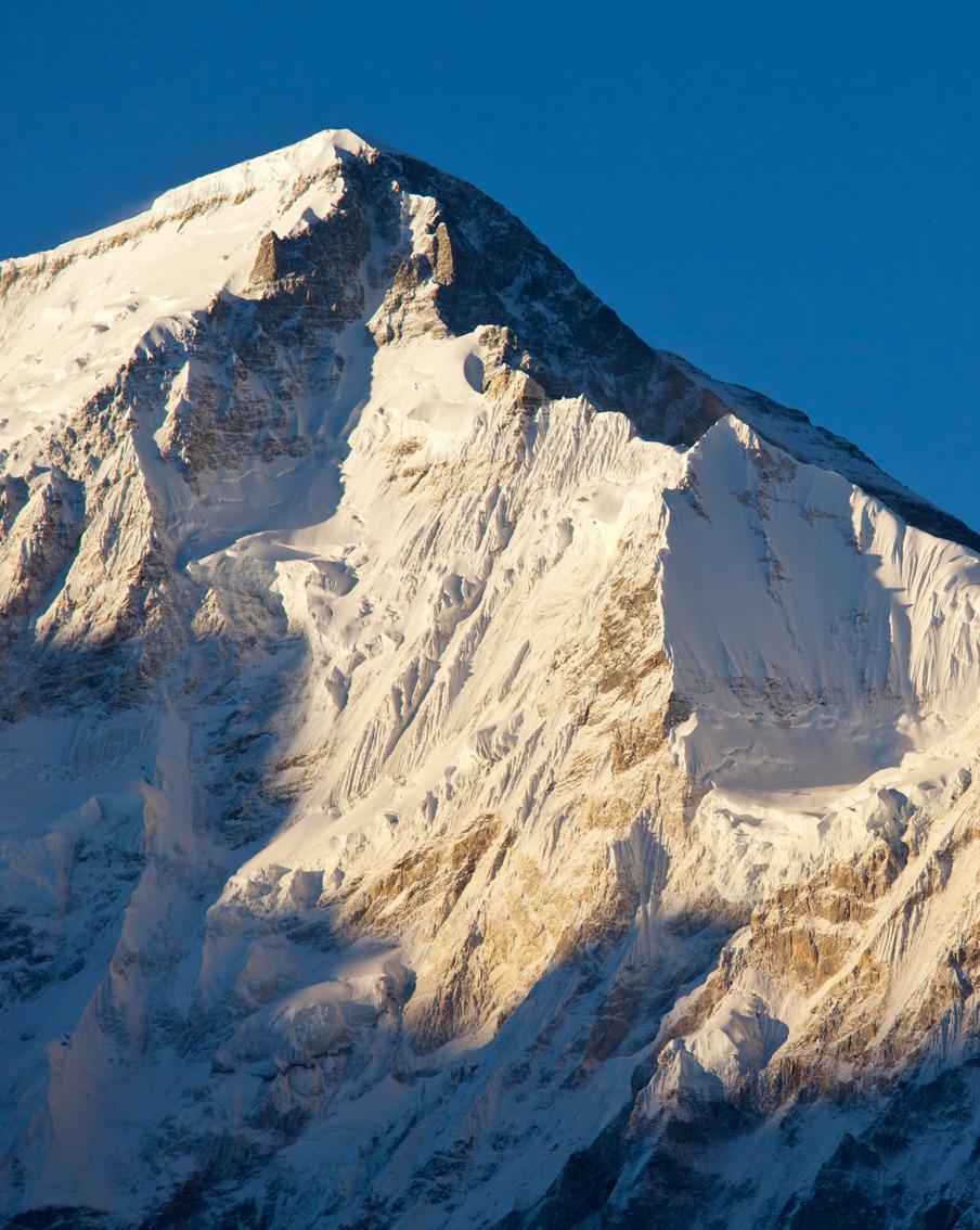 Группы российских восходителей из национальной сборной продолжили восхождения к Чо-Ойю и Дхаулагири