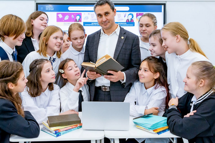 Столичные молодые учителя могут совершенствовать свои навыки и интересно отдыхать