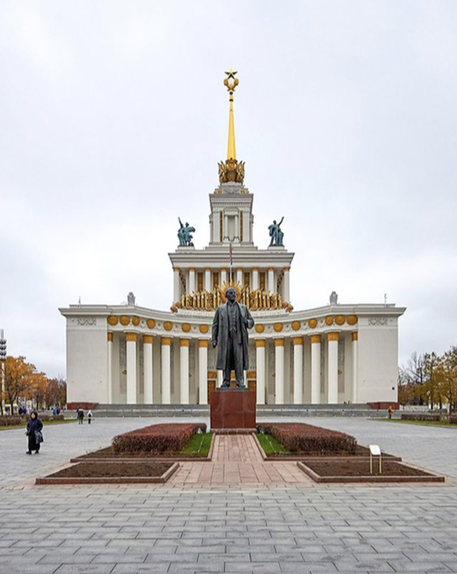 Собянин открыл обновленный павильон Республики Узбекистан на ВДНХ