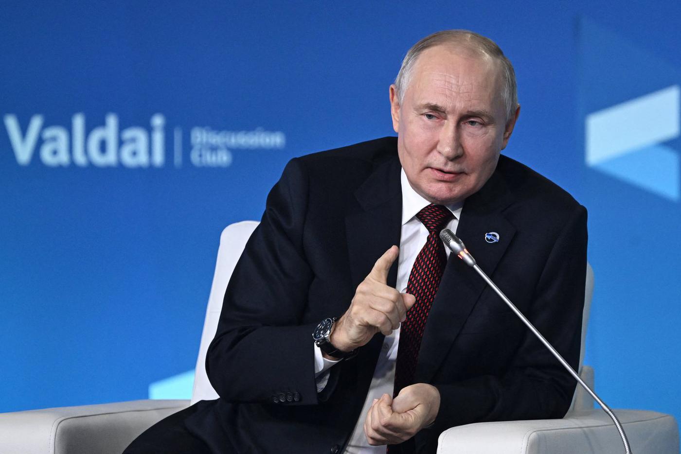 Путин: "Протрите глаза! Эпоха колониального владычества давно закончилась!"