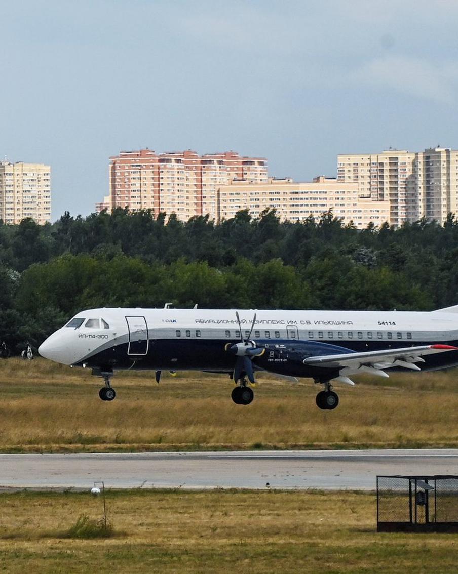 Поставки нового самолёта Ил-114-300 откладываются из-за проблем с двигателем