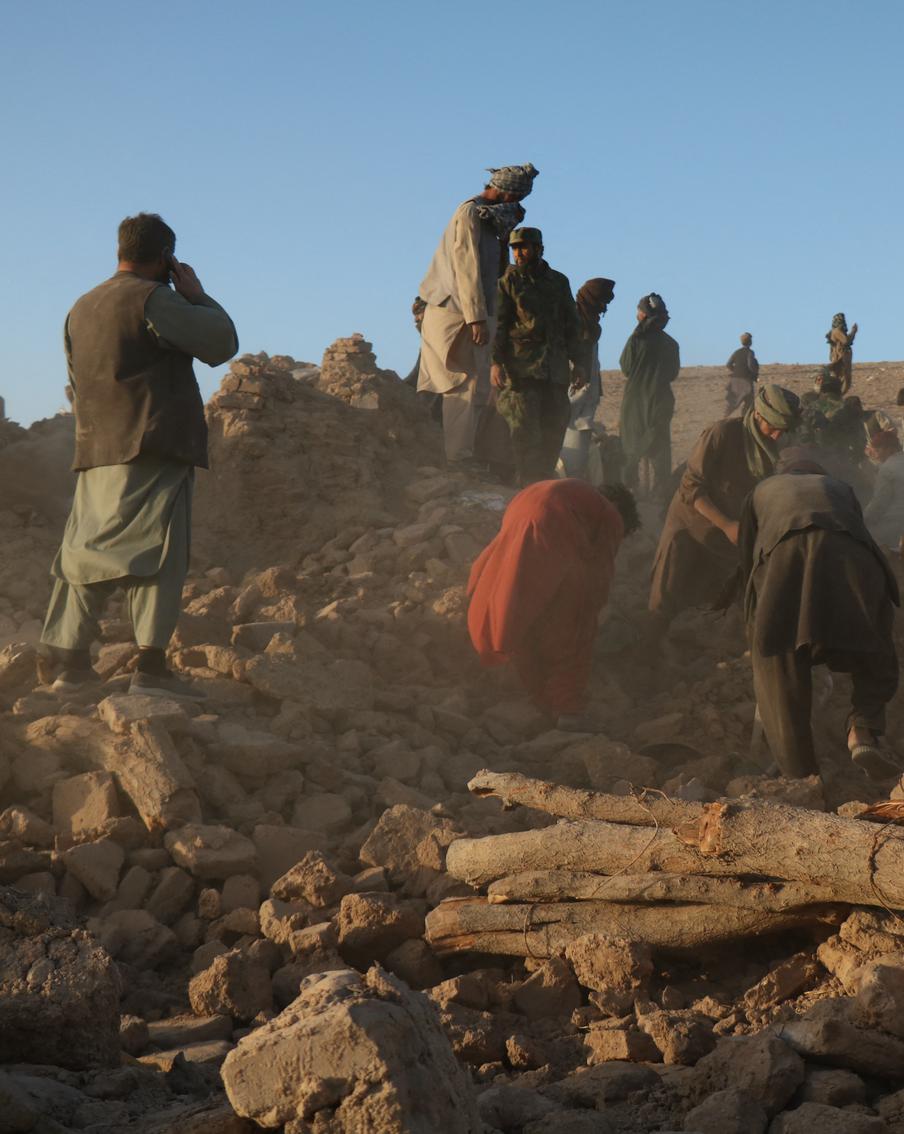 Землетрясение в Афганистане унесло жизни тысяч человек
