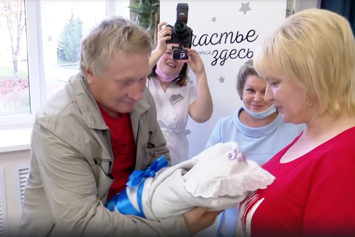 В Уфе Людмила Старцева родила своего 15-го ребёнка - и произвела фурор