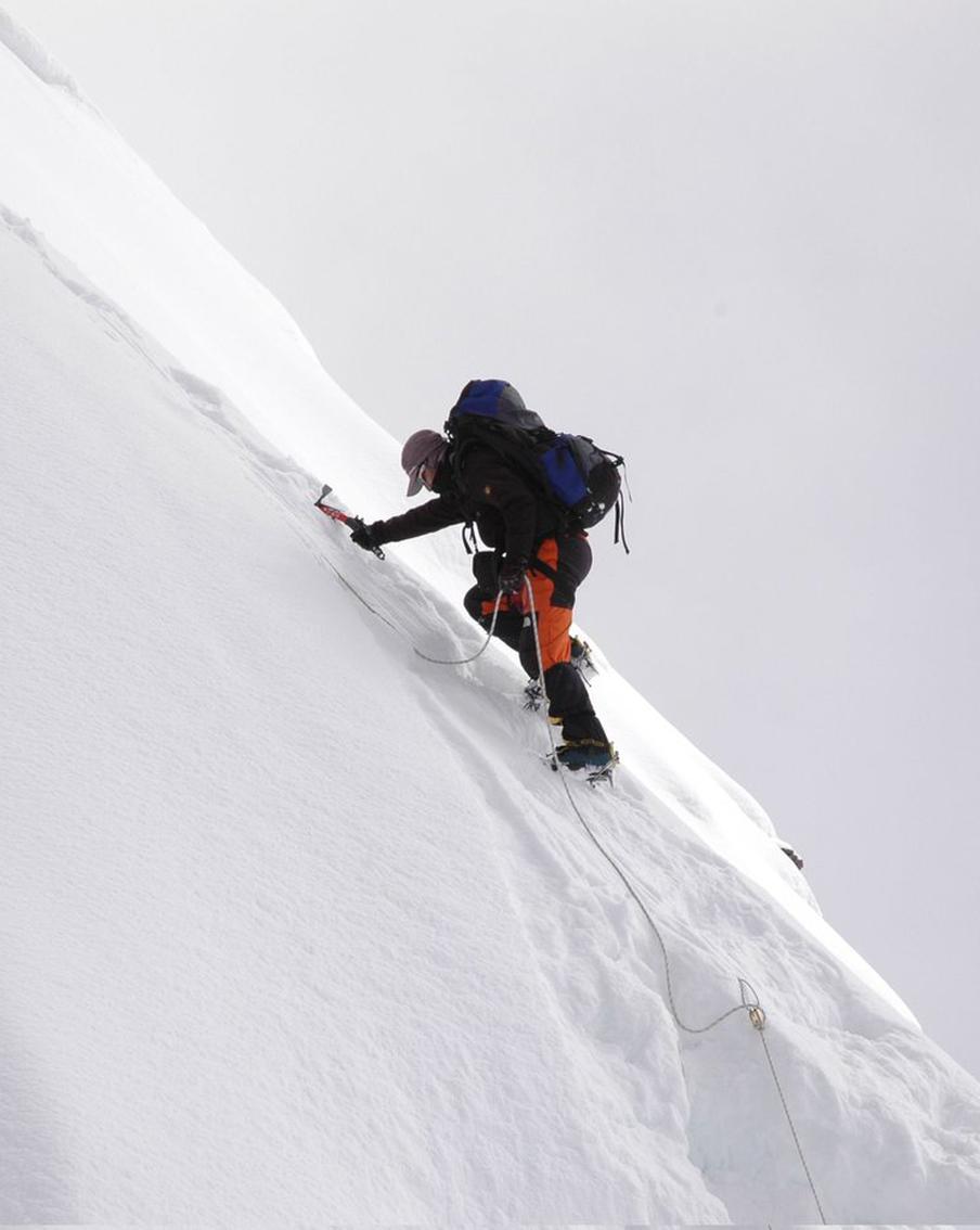 Появились новости о группах сборной РФ по альпинизму восходящих на Чо-Ойю и Дхаулагири