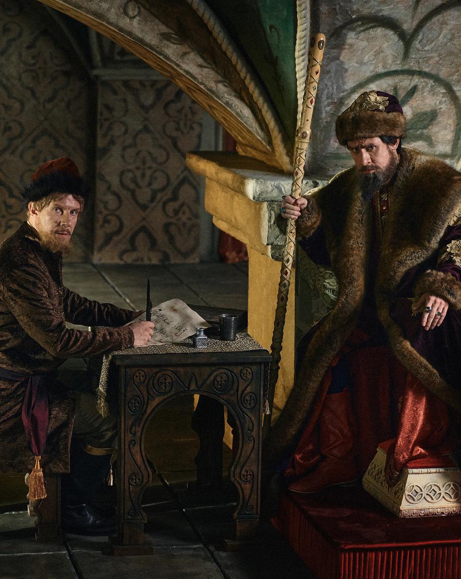 Иван Васильевич снова меняет профессию, а заодно и всю историю современного мира