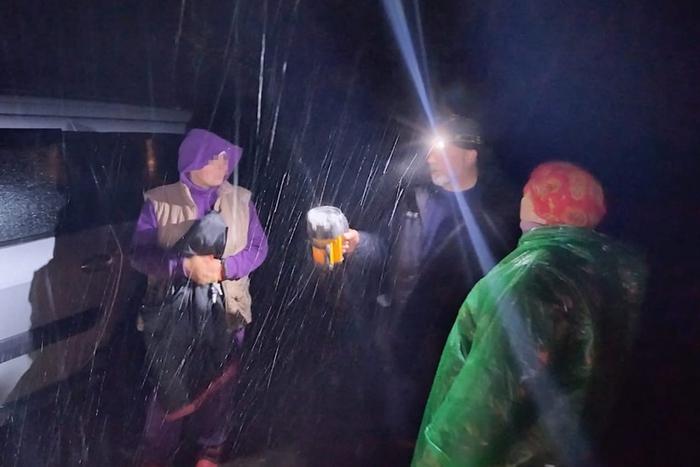 Заблудились в лесу, но нашлись: как громкое пение спасло двух жительниц Подмосковья