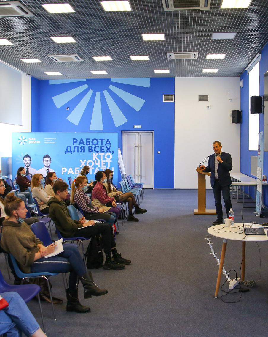 Прогнозы развития экономики на 2024-2026 года утверждены в Москве. На ближайшие три года они реалистичны и оптимистичны