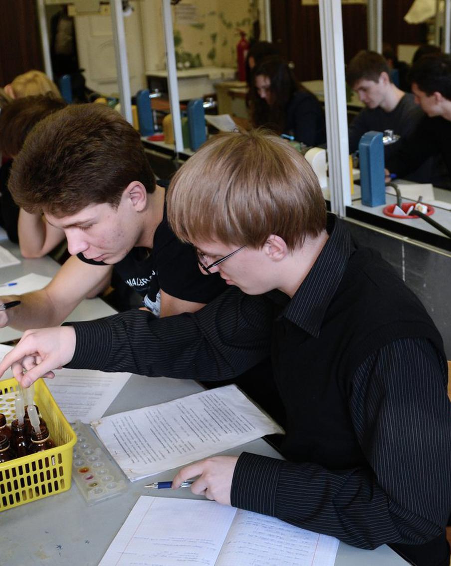 Олег Артемьев: Базу для технических профессий в Москве формируют со школьной скамьи