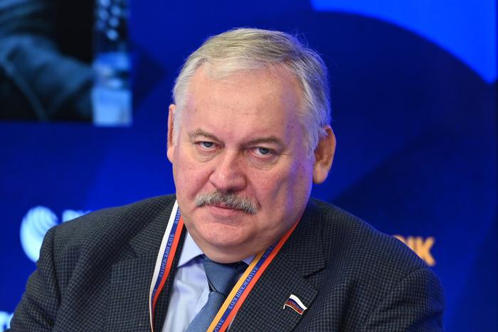 В Госдуме призвали усилить мониторинг за публикациями, оскорбляющими евреев и арабов