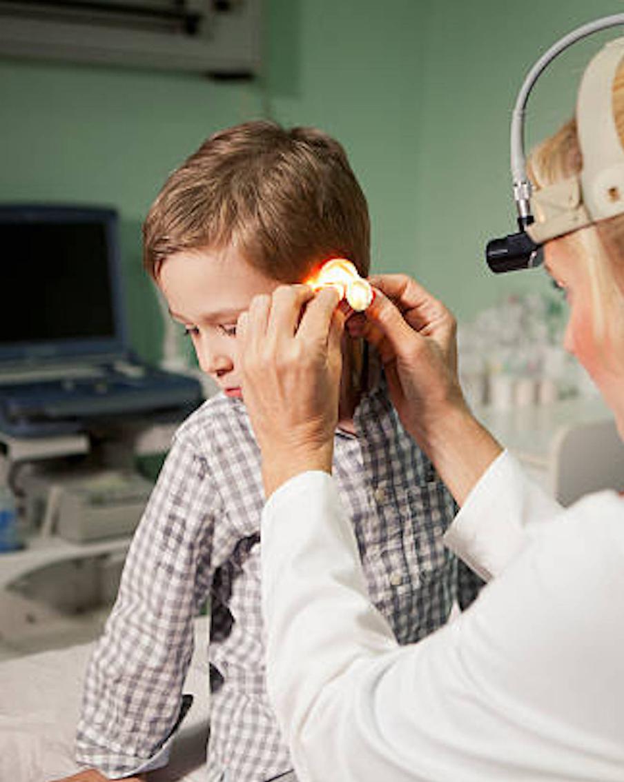 А болит ли ушко? Отит у детей важно лечить до конца