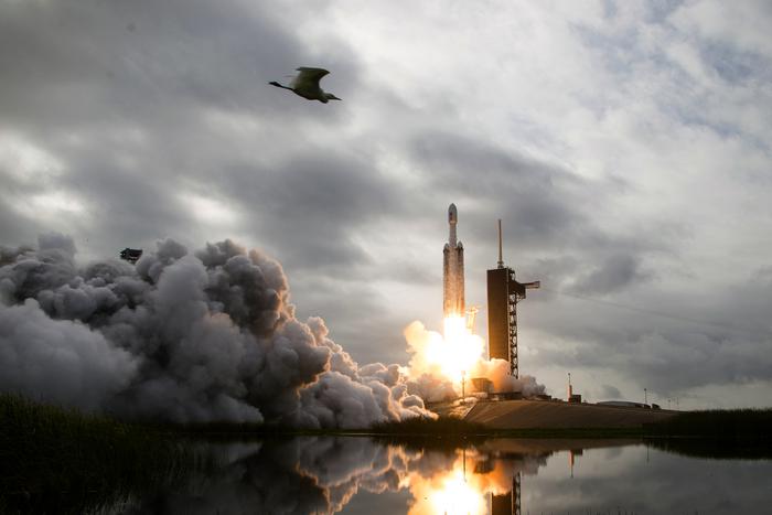 Falcon Heavy отправила зонд Psyche к одноимённому металлическому астероиду