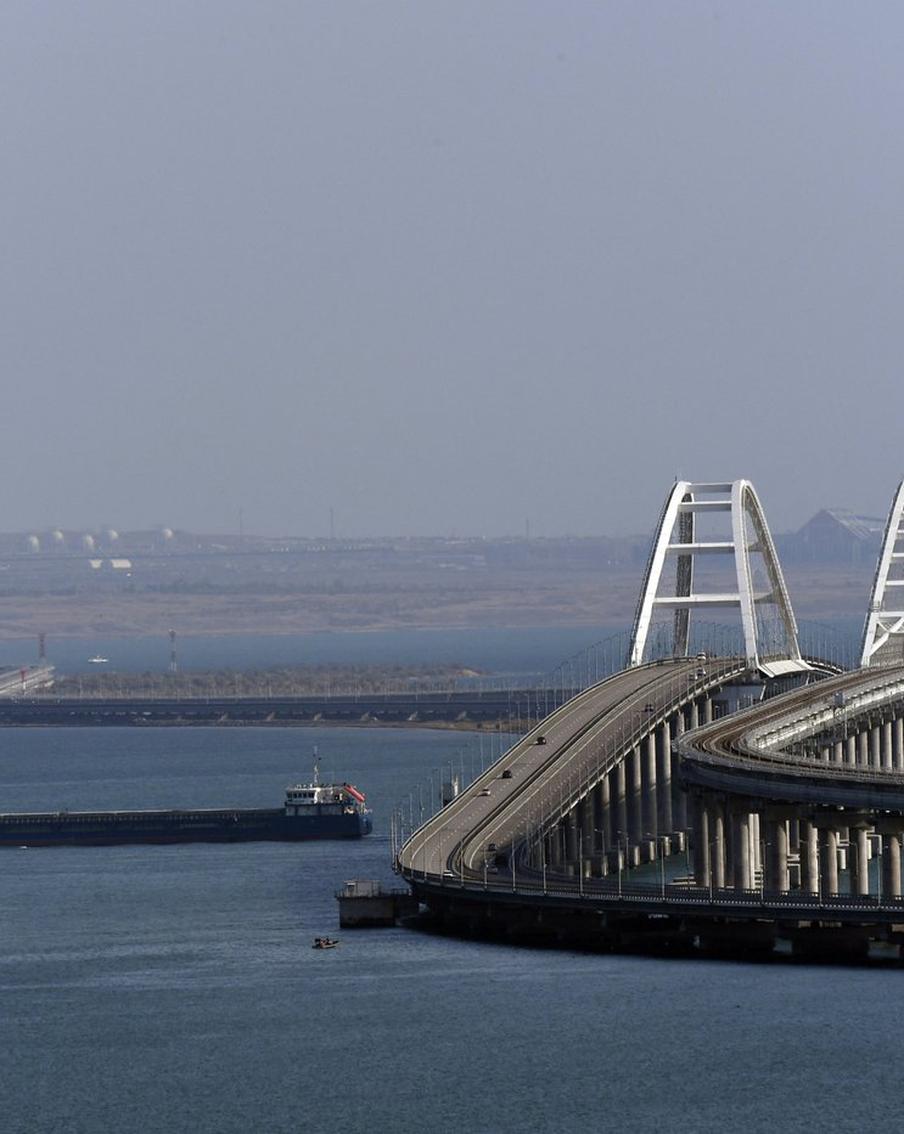 Крымский мост открыли на 18 дней раньше срока