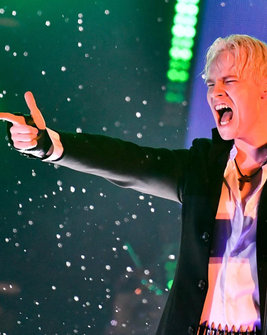 SHAMAN перепоёт Шатунова