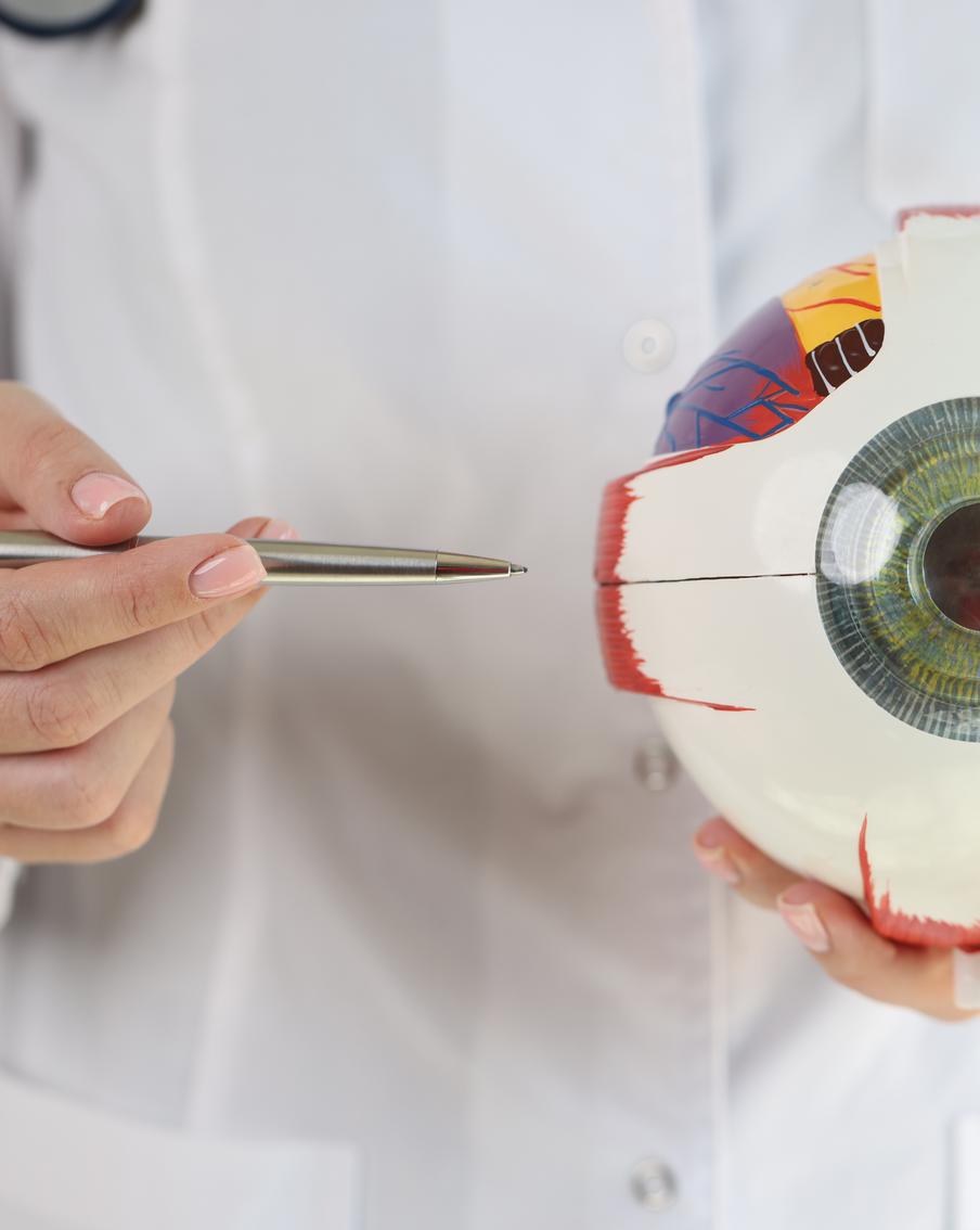 Мужчина ослеп после приёма виагры