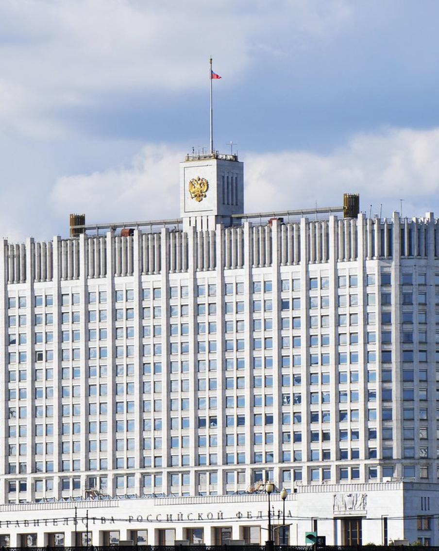 Правительство одобрило меры поддержки работающих родителей