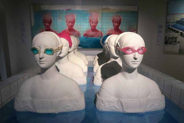 Ностальгия по природе и детству: в столице возник "фантазийный город"