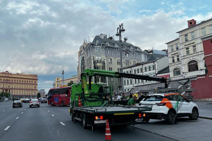 Тарифы на принудительную эвакуацию машин в Москве выросли