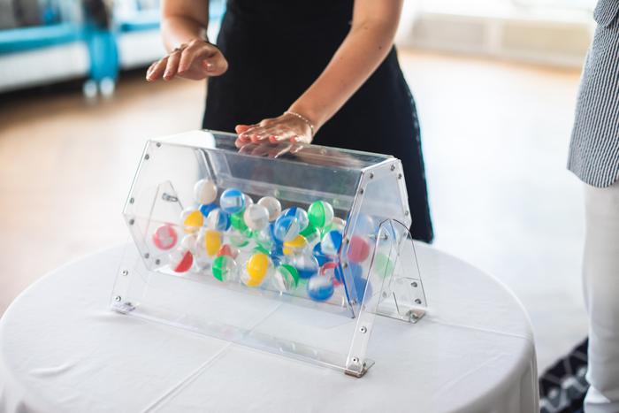 В Свердловской области ищут человека, выигравшего пять миллионов рублей