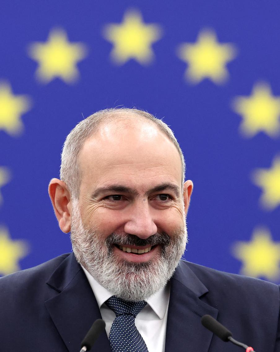 В России назвали провокацией выступление Пашиняна в Европарламенте