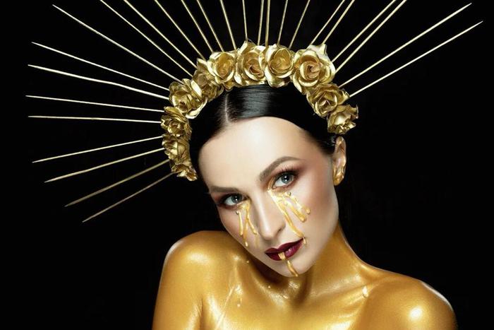 Яркий макияж или грим на Хеллоуин можно сделать своими руками