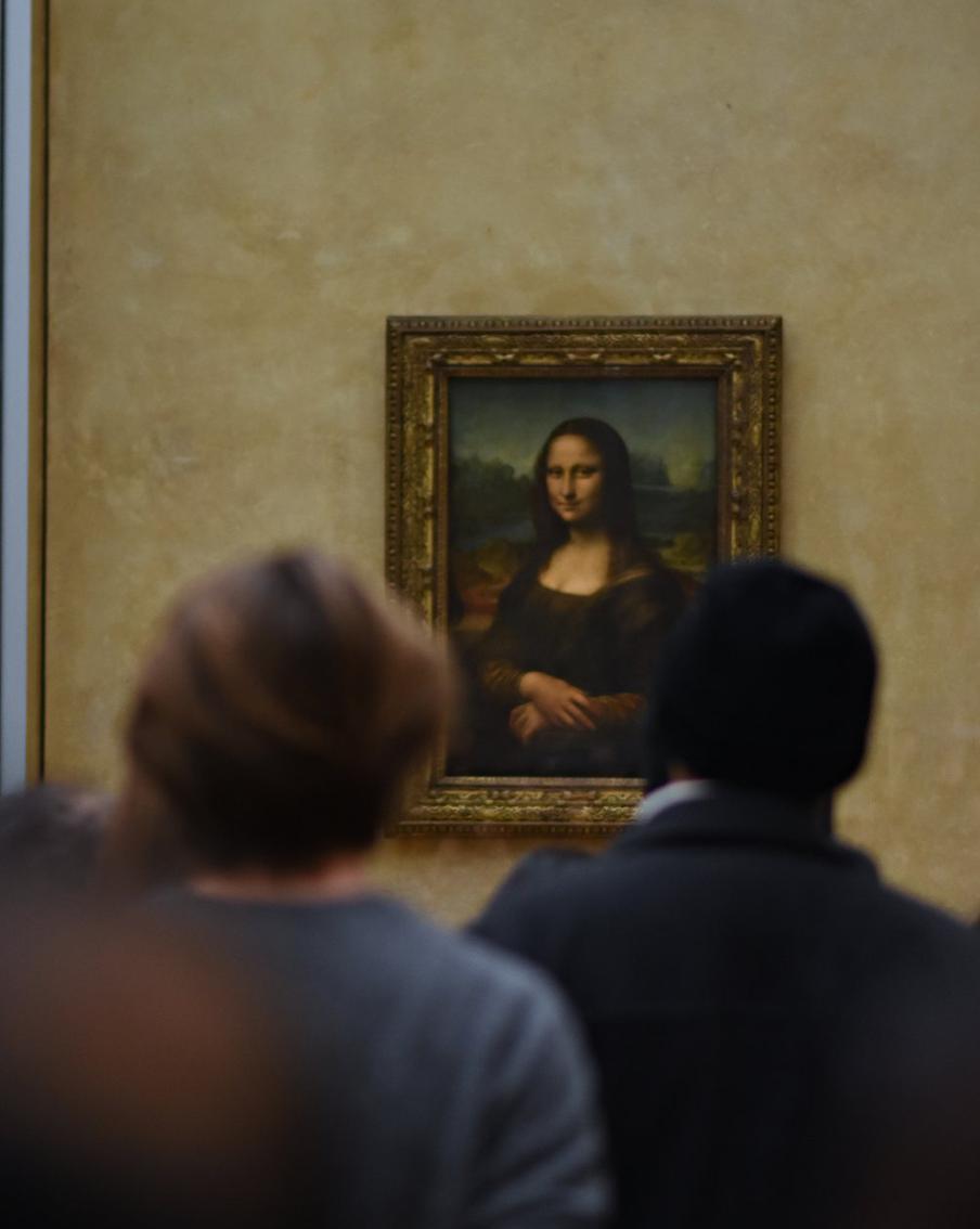Paris/,France,,01/26/2019,Mona,Lisa,In,The,Louvre,,France "Мона Лиза" была написана примерно в 1510 году, но и сейчас, спустя 400 с лишним лет, продолжает удивлять.