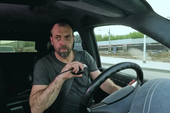 Разбираем плюсы и минусы реалити-шоу "Решала". Добрый и злой зрители оценили методы, которыми Влад Чижов борется с аферистами