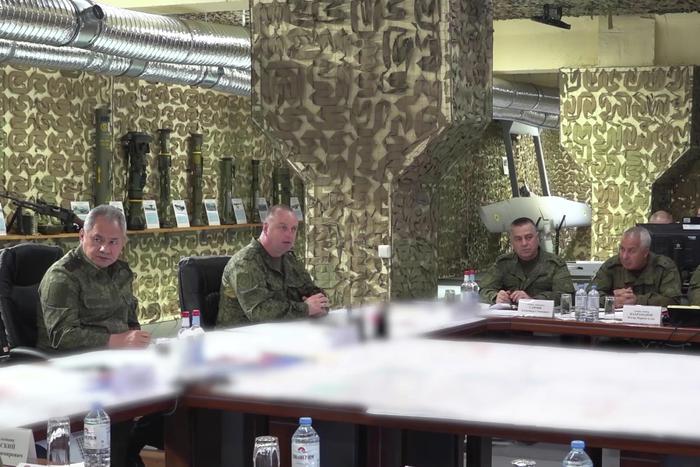 Шойгу устроил проверку в зоне спецоперации